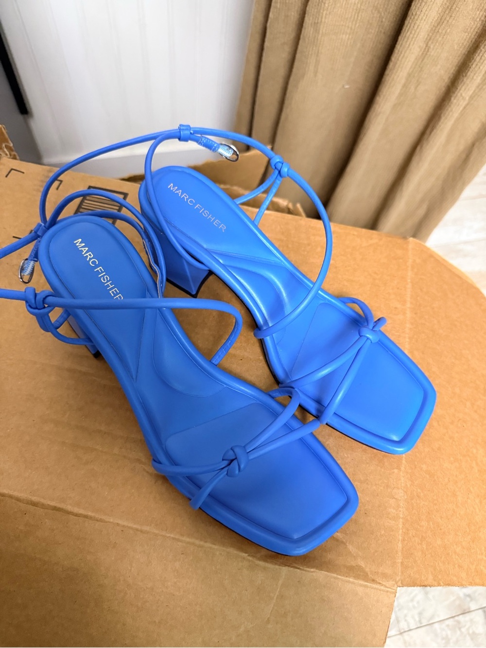 Marc Fisher Bright Blue Knotted Strappy Block Heel Sandals NWOT
